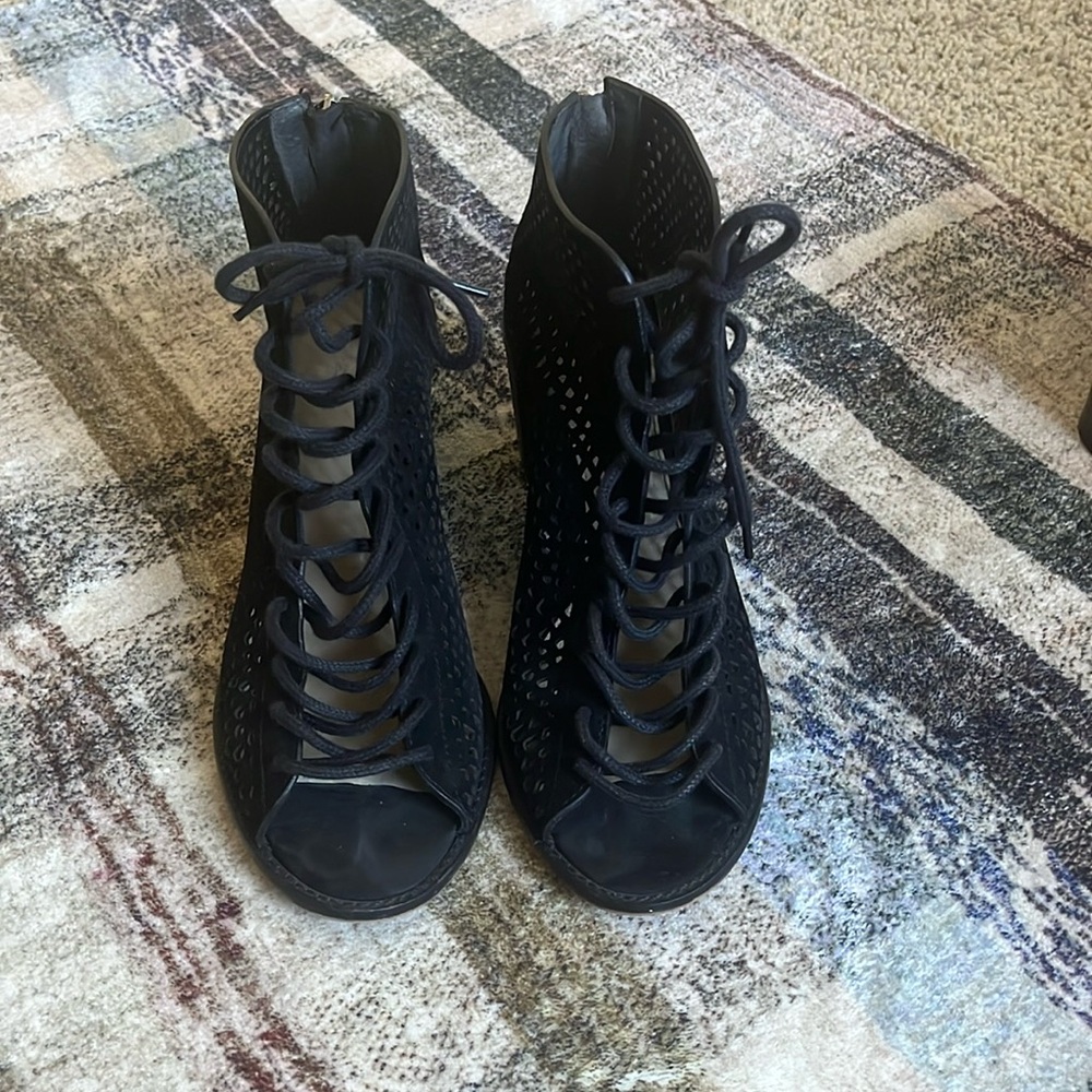 Vince Camuto Tulina Block Heel -